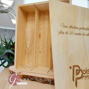 Coffret Bois : pour 2 flûtes + 1 bouteille ou pour 3 bouteilles de vin - avec gravure